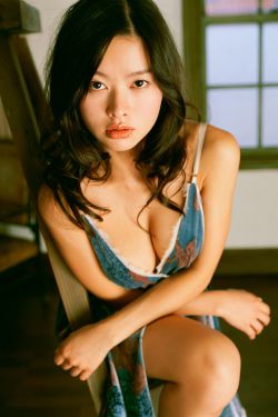 廢棄廠狗狗輪著上